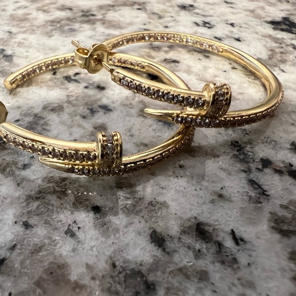 18K Yellow gold plated Nail inside/outside cubic zirconia hoop earrings 35mm - Picture 4 of 6